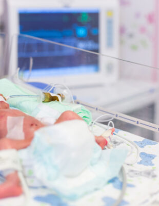 OMS a emis un avertisment după ce 15 bebeluși din Marea Britanie au contractat o infecție „de obicei ușoară”