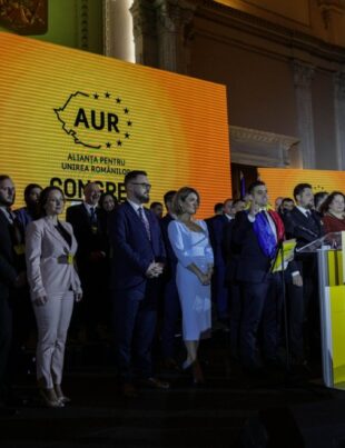 O nouă demisie din AUR: A fost încălcată promisiunea „fără traseişti, fără securişti, fără masoni”