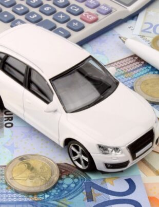 UNSAR: Peste 70% dintre români ştiu că frecvenţa accidentelor rutiere şi despăgubirile plătite influenţează costul poliţelor RCA