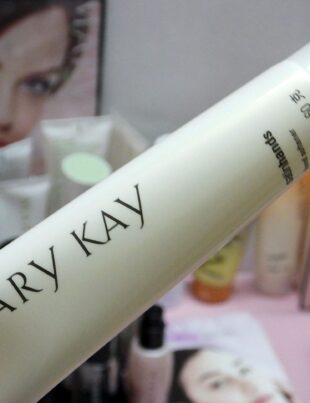 O firmă coreeană de cosmetice va folosi testele genetice pentru a personaliza produsele de îngrijire a pielii. Ce spun specialiștii