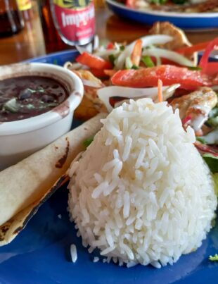 Alimentul consumat de cei care trăiesc până la 100 de ani. Comunități unice de pe glob în care oamenii au o viață lungă și sănătoasă