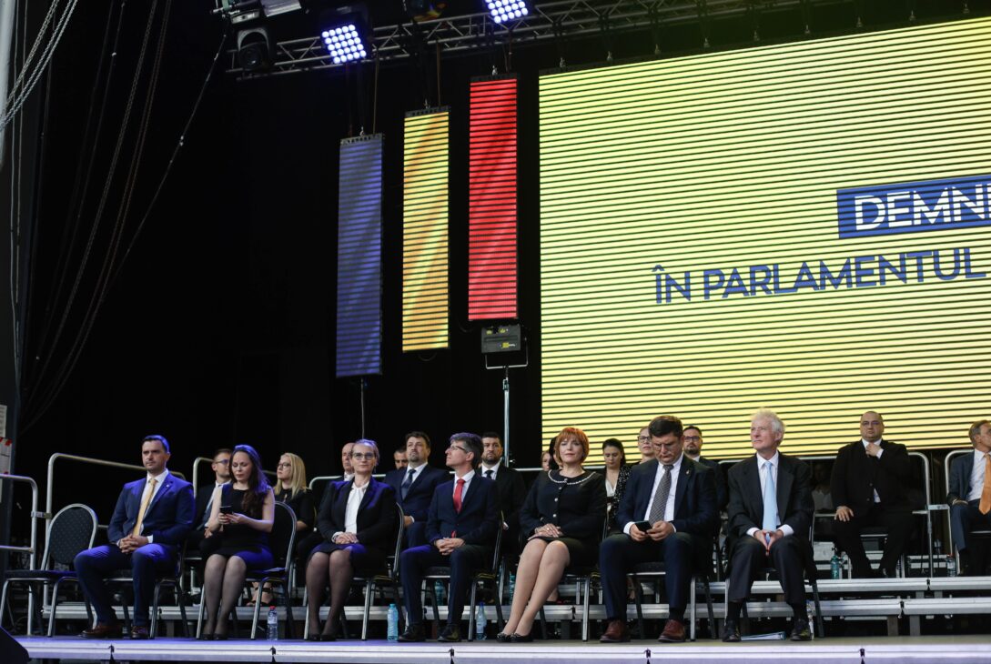 Exotica listă AUR pentru Parlamentul European: de la traseiști la lideri ai partidului