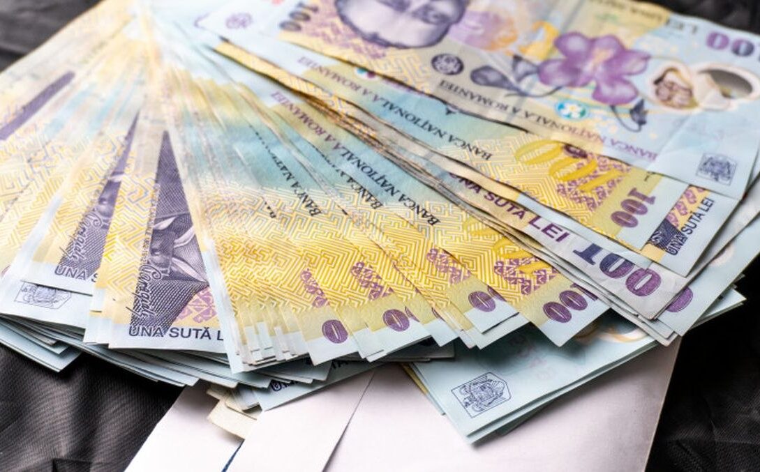 Partidele au dat drumul la robinetul cu bani de la stat. Pe ce au fost cheltuite peste 100 de milioane de lei