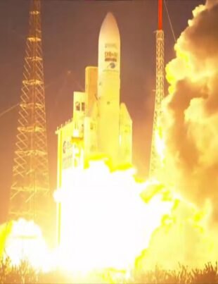 VIDEO. Încă un capitol se încheie. Racheta europeană Ariane 5 a decolat pentru ultima dată