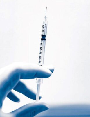 Marea Britanie va începe testarea vaccinului anticancer
