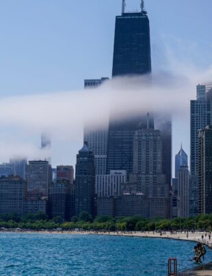 Le fuge pământul de sub picioare. Structura clădirilor din Chicago este afectată de schimbările climatice