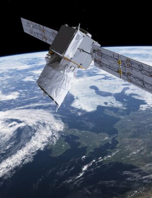 Un satelit de 1,3 tone va cădea pe Pământ în câteva săptămâni