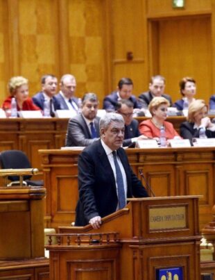 Tudose, atac dur la PNL: Nu președintele PSD are pensie specială, ci al lor