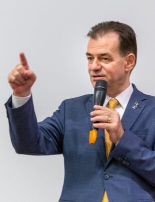 Ludovic Orban cere concedierea a 200.000 de bugetari şi eliminarea voucherelor de vacanţă