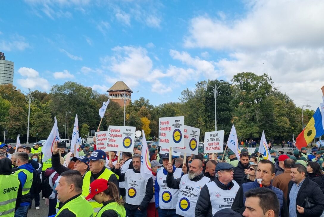 Noi clinciuri între sindicate și Coaliție: „Un atac mișelesc la funcția publică”