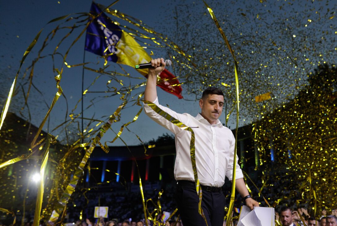 Anchetă a ANSPDCP în cazul aplicației AUR. Partidul, acuzat că a preluat datele persoanele ale utilizatorilor