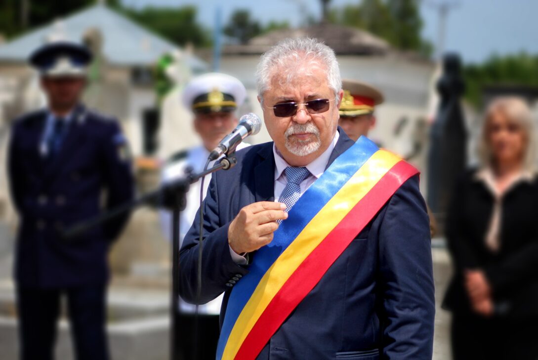 Primarul din Caracal se autosuspendă din PSD după exploziile de la Crevedia: Nu am nici o scuză