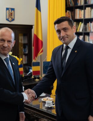 Institutul „Elie Wiesel“ acuză „manipularea memoriei Holocaustului“, după întâlnirea șefului AUR cu ambasadorul Israelului
