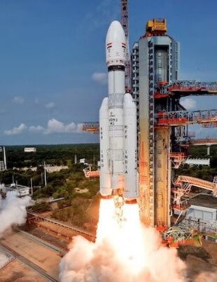 Chandrayaan-3, misiunea istorică a Indiei, a intrat pe orbita lunară. Ce vizează nava spațială