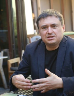 EXCLUSIV. Fuga Bunicii Basarabene Din Calea Rușilor. Fragment Din Noua Carte Biografică A Regizorului Cristian Mungiu