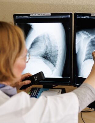 Ai grijă de tine. Numărul cazurilor de cancer crește în rândul tinerilor