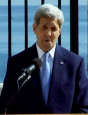 John Kerry, însărcinatul special al preşedintelui Biden pentru climă, la summitul Iniţiativei Celor Trei Mări de la Bucureşti