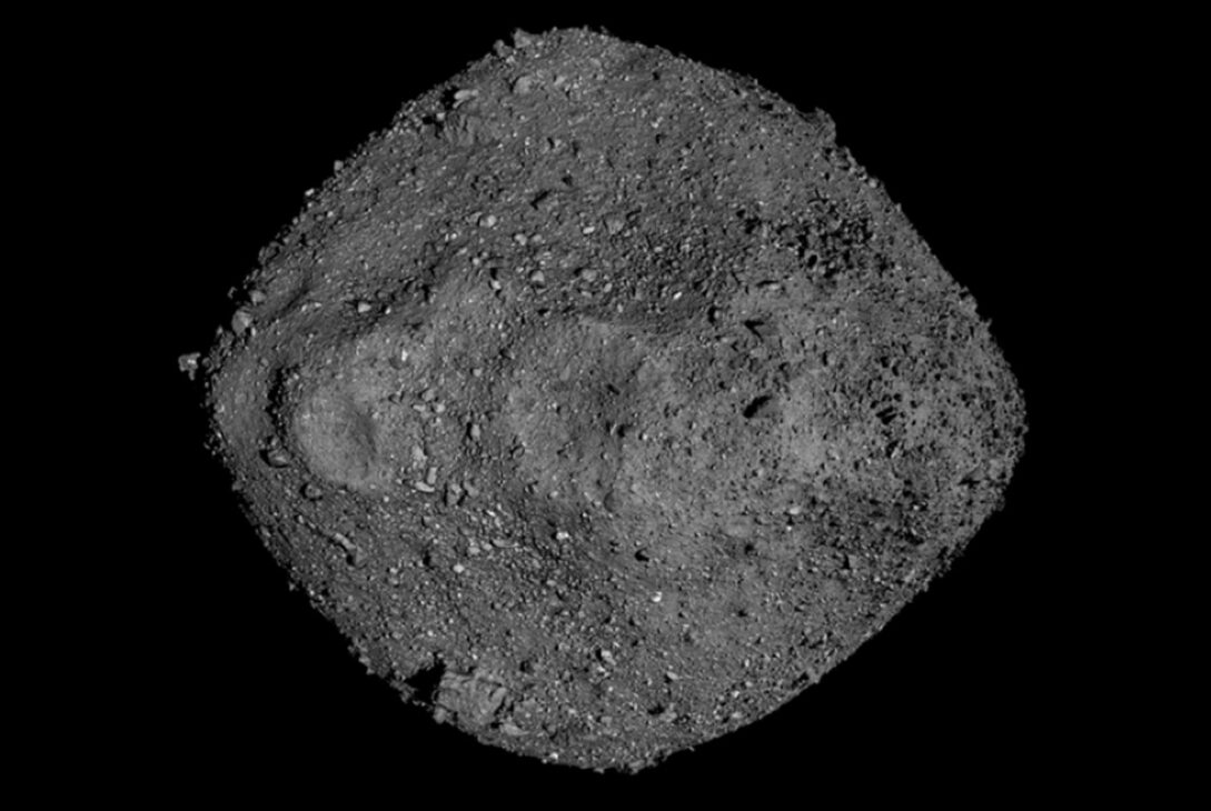Primele mostre din asteroidul Bennu vor ajunge pe Pământ. Ce spune NASA