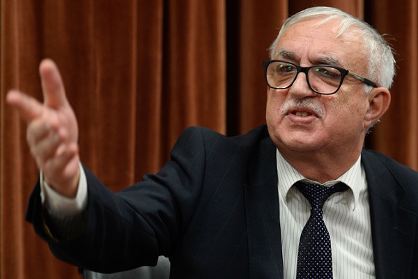 Augustin Zegrean, fost șef CCR, dă peste cap scenariul: Legal, Guvernul nu poate face lucrul acesta