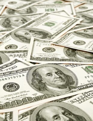 Institutul Internaţional pentru Finanţe anunță ‘dezastrul’: Datoria globală a atins nivelul record de 307.000 miliarde de dolari