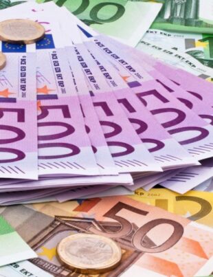 Curs valutar BNR, 13 octombrie 2023. Ce se întâmplă cu euro și dolarul la final de săptămână