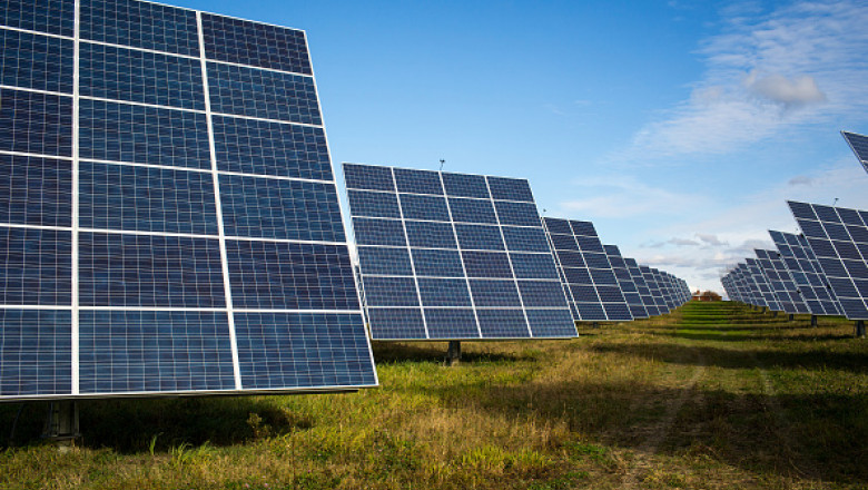 Cel mai mare parc fotovoltaic din România și Europa de Sud-Est, pus în funcțiune în 2023