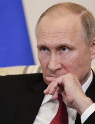 Vladimir Putin le ‘închide’ gura rușilor! Ce pățesc cei care răspândesc informaţii false despre armata Rusiei