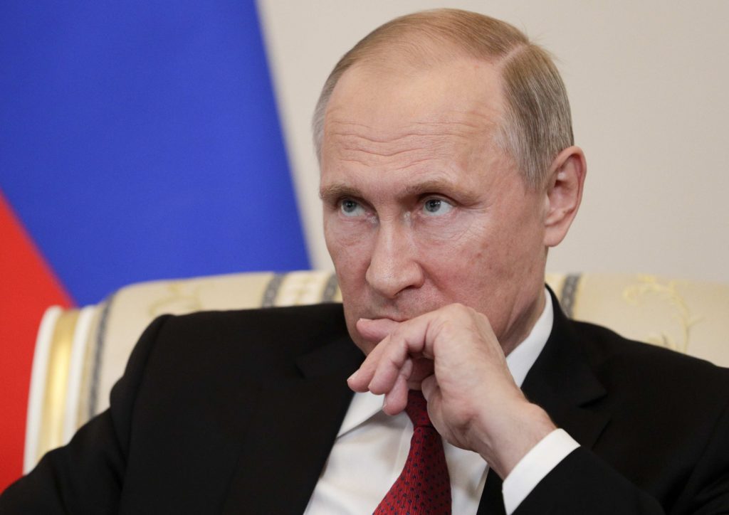 Vladimir Putin le ‘închide’ gura rușilor! Ce pățesc cei care răspândesc informaţii false despre armata Rusiei