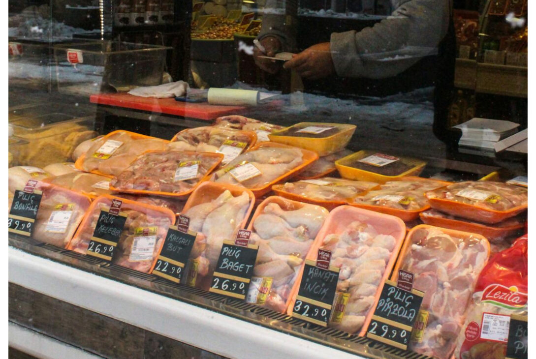 Carne de curcan plină de salmonella și făină plină de pesticide. Anunțul care a înfiorat milioane de oameni!