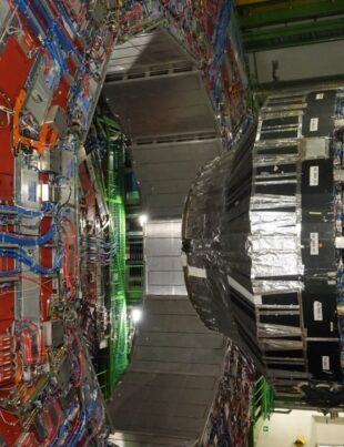 CERN vrea să demonstreze existența particulelor fantomă, care constituie „materia neagra” din Univers