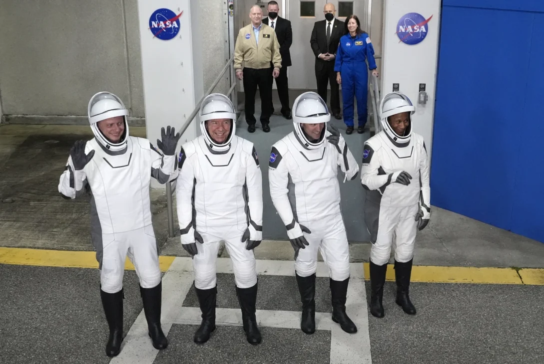 4 astronauți au plecat spre Stația Spațială Internațională