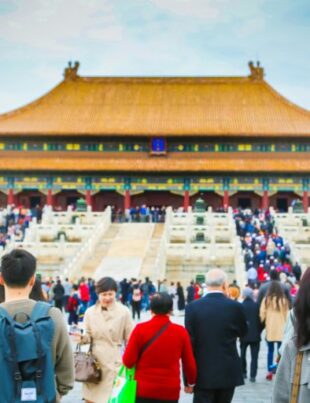 China rămâne fără populație! Ce metodă au găsit autoritățile pentru creșterea natalității