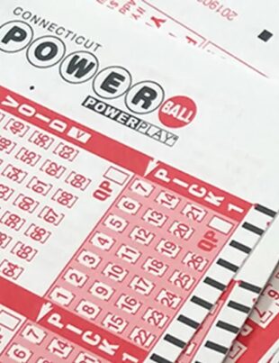 Câștigătorul la loto a devenit miliardar peste noapte! Marele premiu la faimosul jackpot Powerball a fost de 1,3 miliarde de dolari