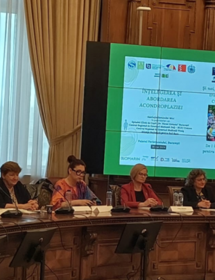 Cum lupți pentru egalitate de șanse? Singurul tratament existent pentru persoanele cu acondroplazie nu se găsește în România