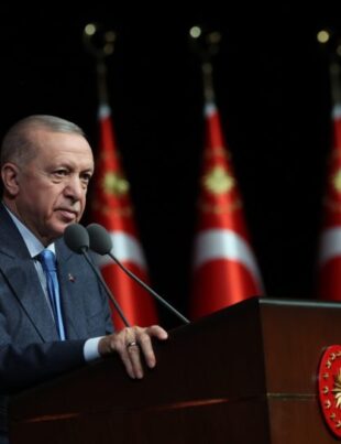Vacanță în Turcia și pentru românii care nu au pașaport. Președintele Recep Erdogan a semnat decretul mult așteptat
