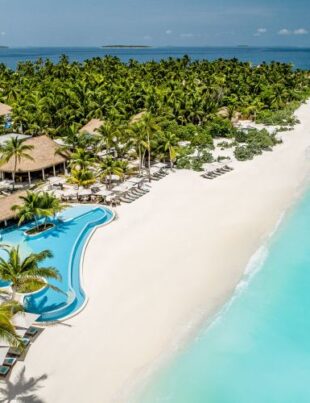 Vacanța de fițe a românilor ar putea deveni istorie. Cercetătorii avertizează asupra pericolului în care se află Insulele Maldive