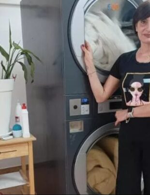 Poliglota din România care conduce o afacere de succes la mii de kilometri distanță de casă. Ramona are mii de clienți
