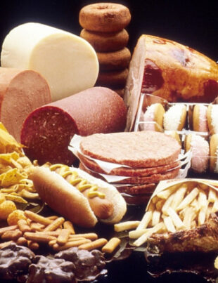 Produsele ultraprocesate îți afectează sănătatea