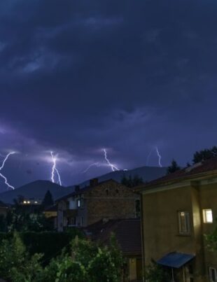 Furtunile au dublat valoarea despăgubirilor pentru locuințe! Asigurătorii au plătit românilor în 2023 peste 25,5 milioane de lei 