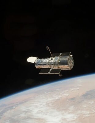 NASA vrea să oprească treptat telescopul Hubble
