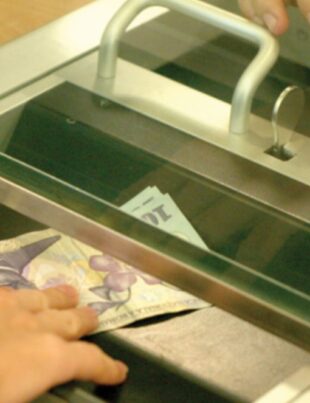 „Păcăleala” despre care puțini români au aflat! De ce nu este eficient să efectuezi rambursarea anticipată a unui credit