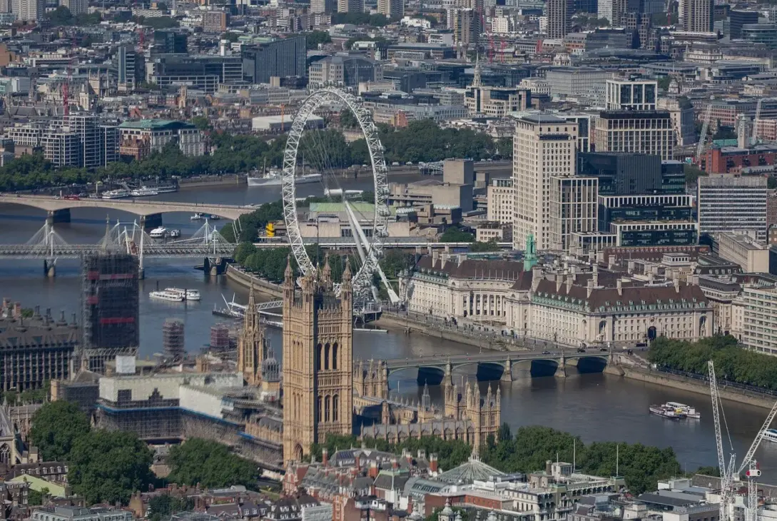 Un român, principalul suspect al atacului din Londra. O copilă de 11 ani a fost înjunghiată în plină stradă