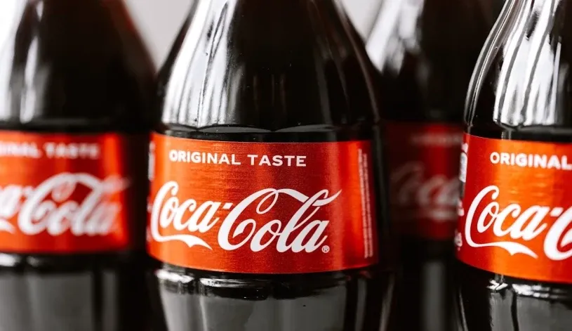 Schimbarea Coca-Cola afectează direct România de la 1 septembrie. Decizia a fost luată la nivel de conducere