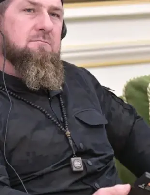 Amicul lui Vladimir Putin și-a cumpărat o super-mașină. Cum arată achiziția de război a lui Ramzan Kadîrov