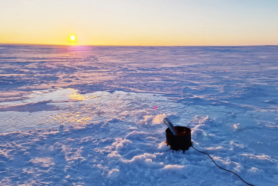 Startup-ul Real Ice testează un plan controversat pentru a reface gheața din Arctica. Ce riscuri ecologice există