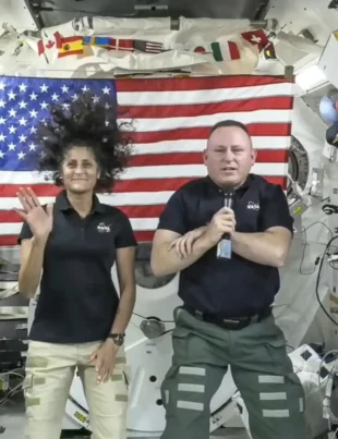 NASA amână din nou întoarcerea astronauților de pe ISS