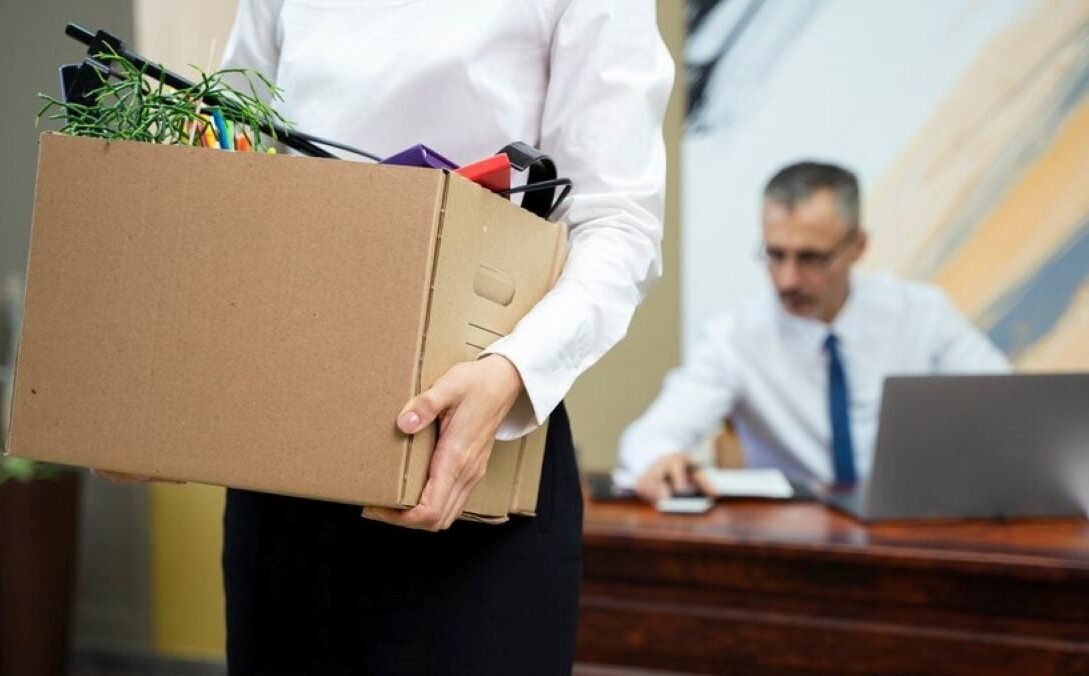 Motivele Pentru Care Companiile Concediază în Masă Angajații Generației Z. De Unde Pleacă, De Fapt, Problemele