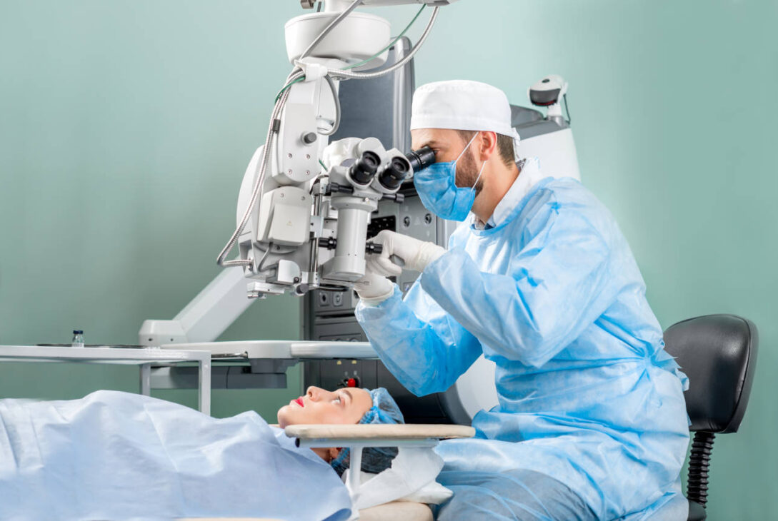 Medicii din UK vindecă copiii nevăzători printr-un tratament inovator