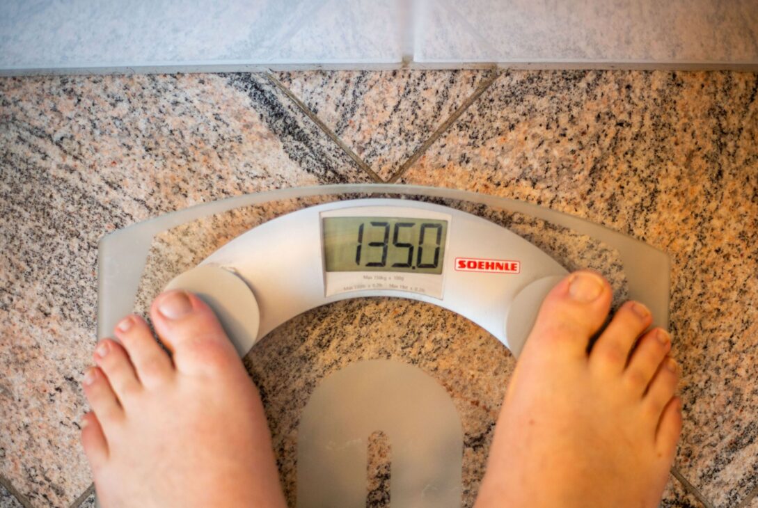 Cercetătorii au făcut o pastilă care imită operația de bypass gastric