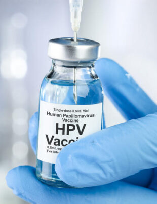 Vaccinul anti-HPV e acum gratuit pentru tinerii între 11 și 26 de ani